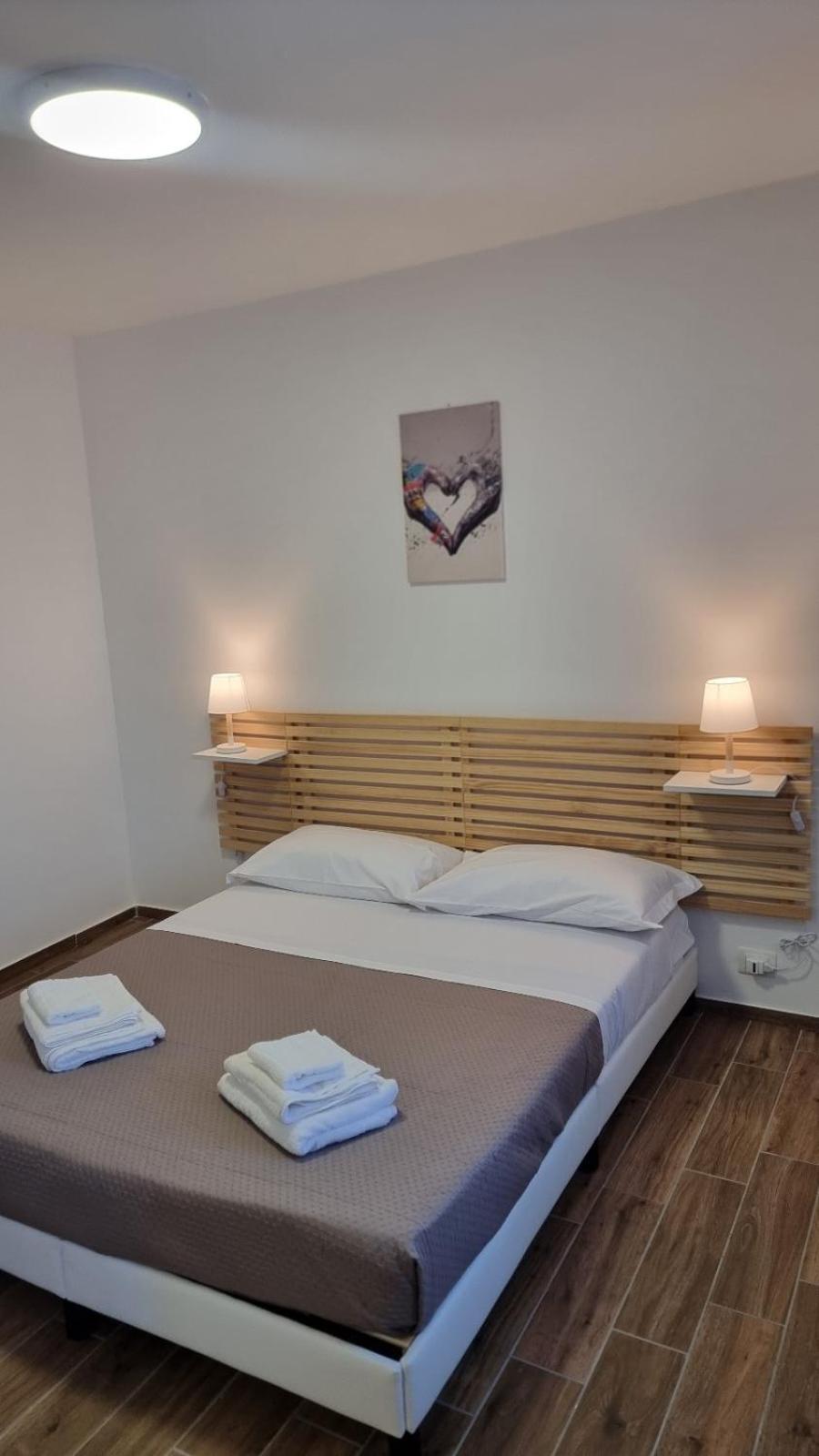 Bed and Breakfast Fly Napoli Екстер'єр фото