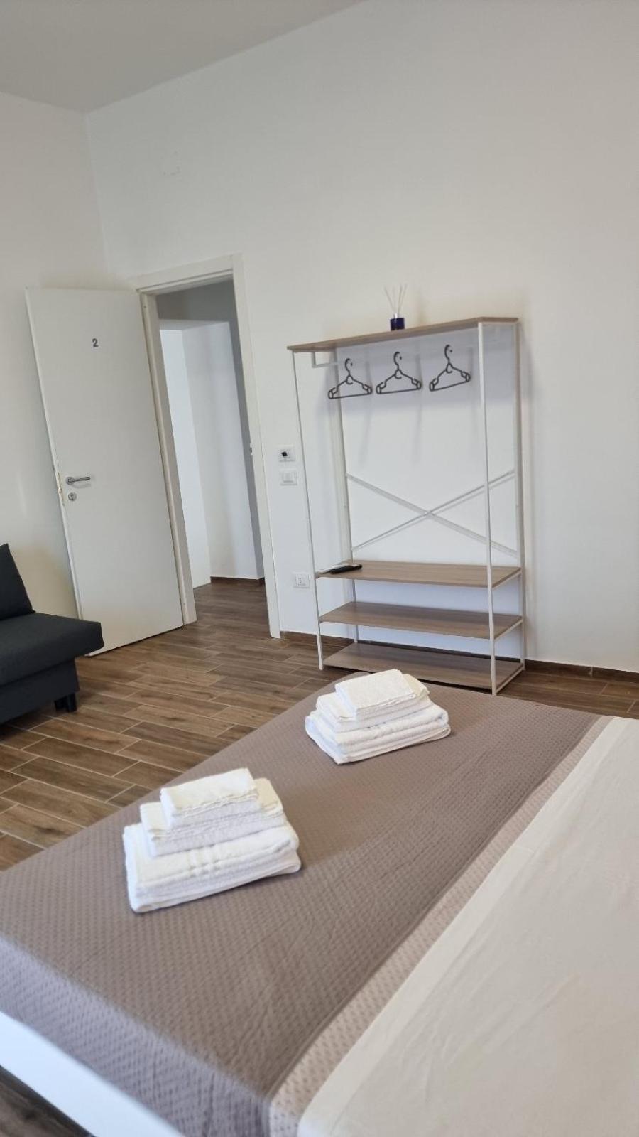 Bed and Breakfast Fly Napoli Екстер'єр фото