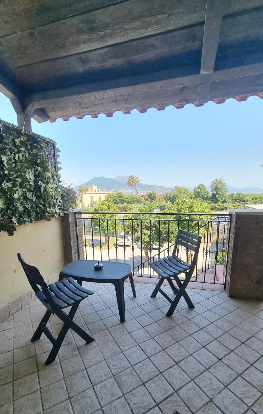 Bed and Breakfast Fly Napoli Екстер'єр фото