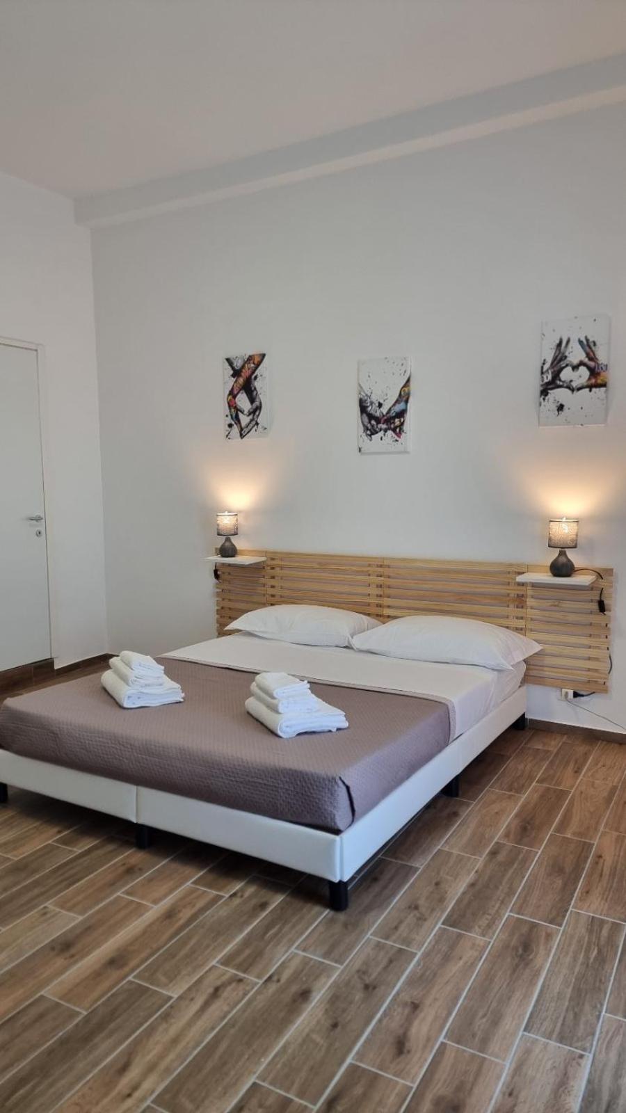 Bed and Breakfast Fly Napoli Екстер'єр фото
